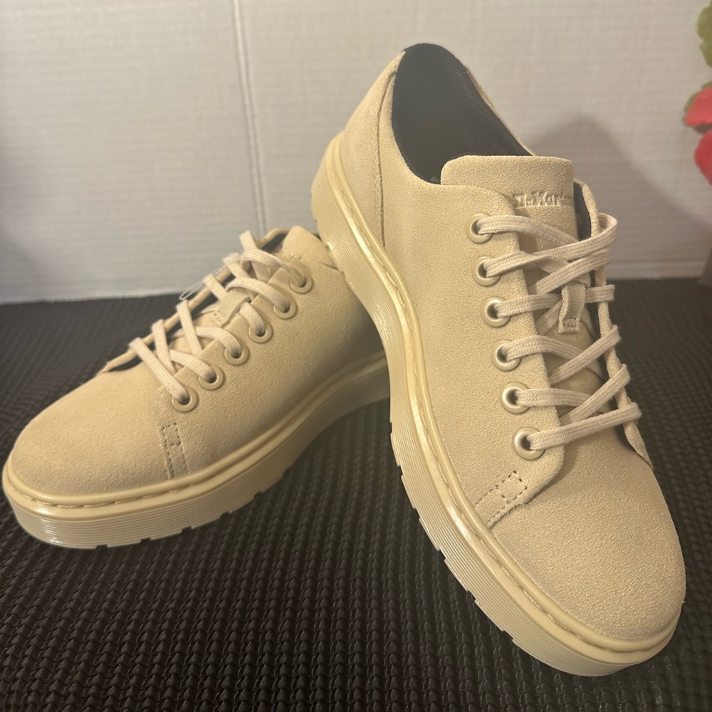🆕Dr. Martens Cream Suede Shoes